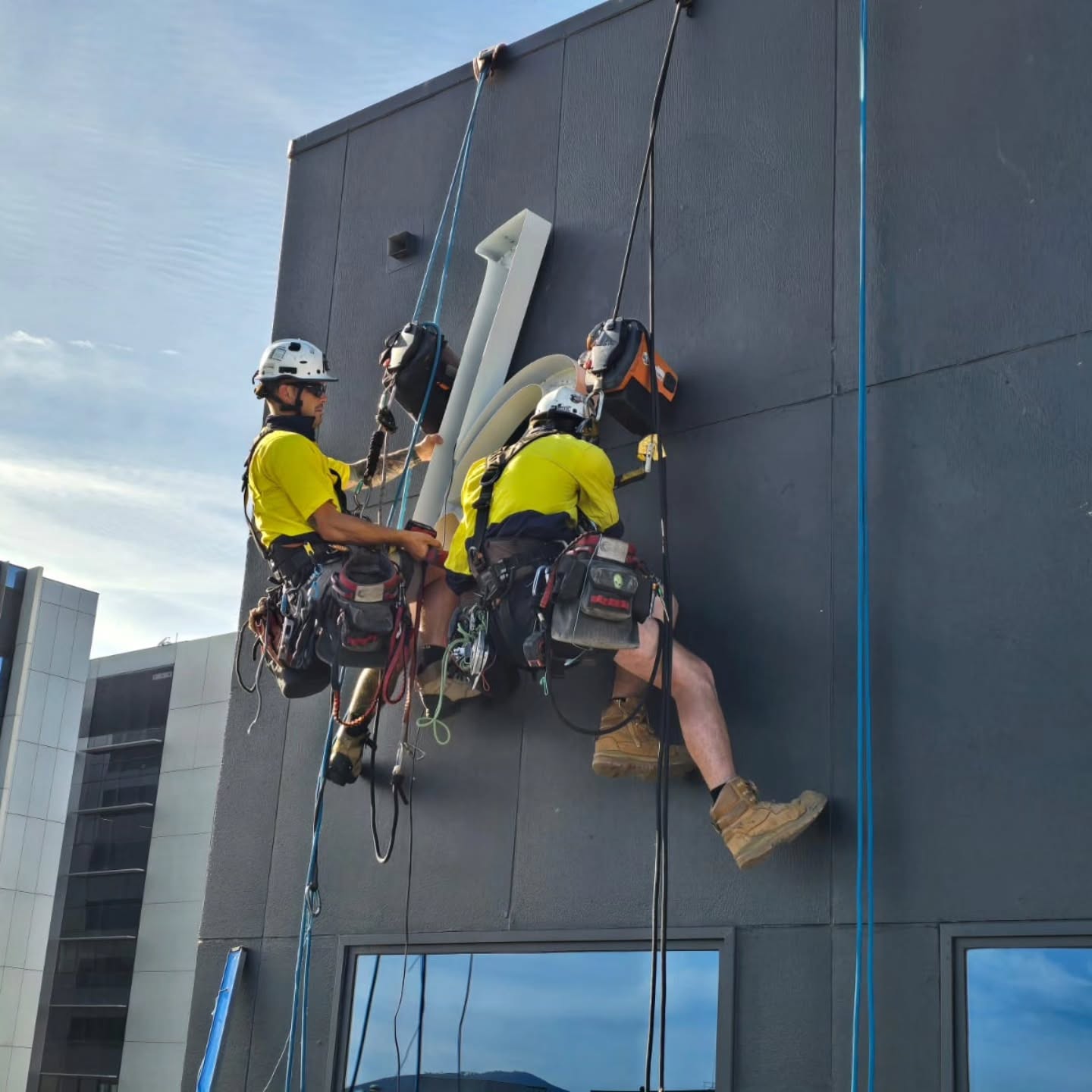 Another quick sky sign installation by our team.
This is the second consecutive skysign we've been engaged to install on the busy Northbourne intersection in Canberra.
These projects are routine for our technicians, which is what you need for a smooth installation.
When your clients can go home on a Friday and come back to a new, fully functional, illuminated sign on Monday, they will keep coming back.