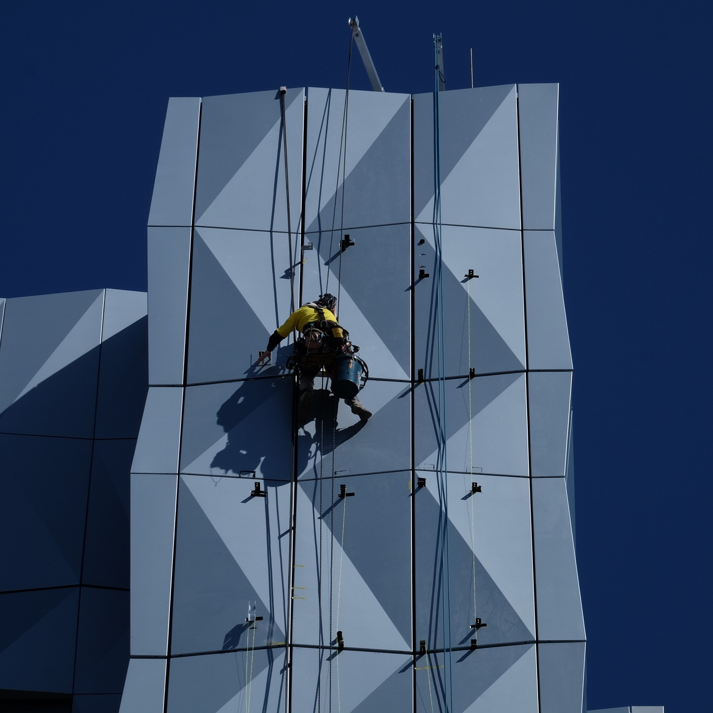 Our recent signage installations at the newly completed Children's Hospital at Westmead.
We installed new spigots to catch the sky sign as the original spigots were defective and insufficient to support the loads.
All lifting, access and electrical works completed by our own technicians.