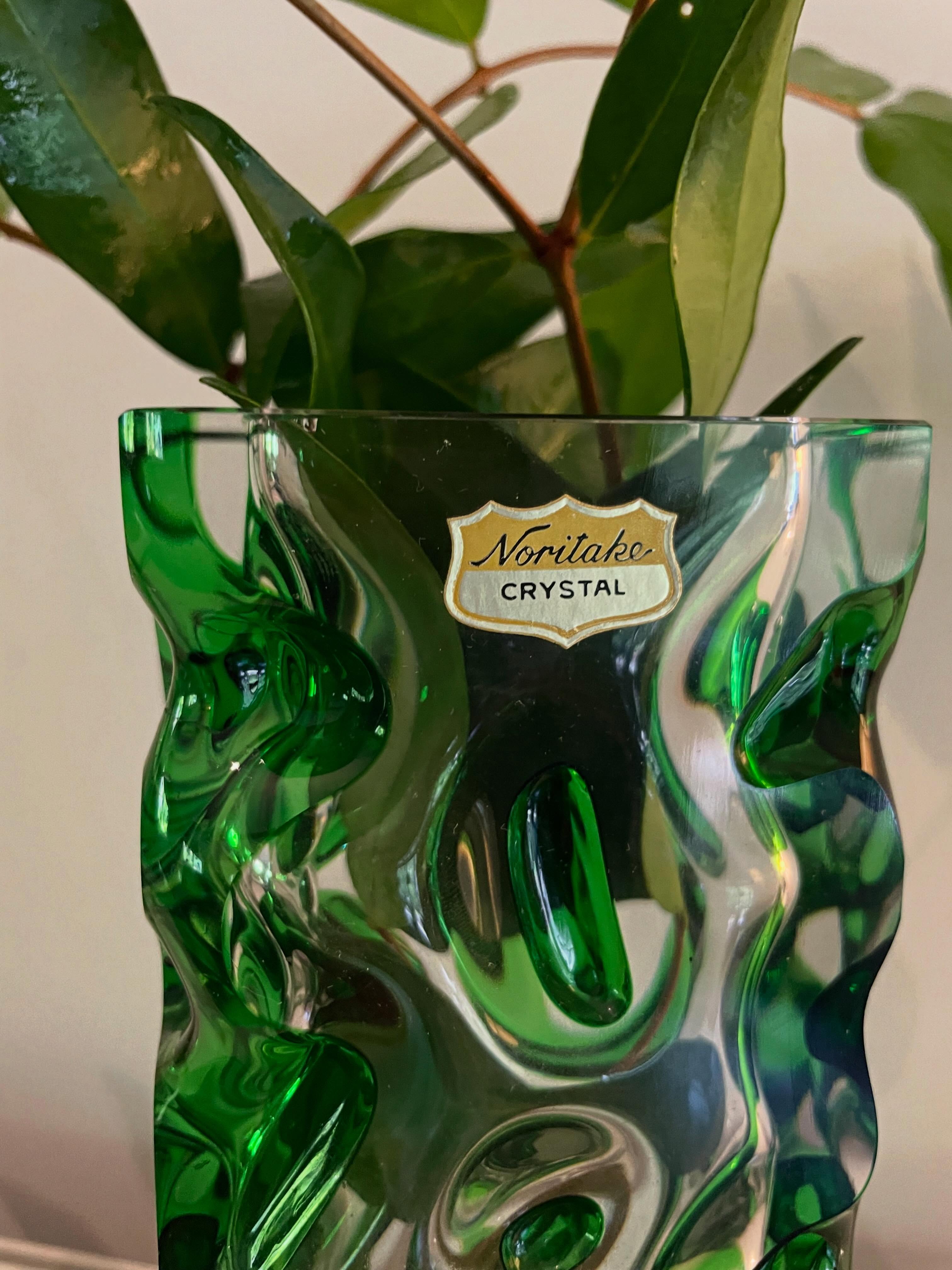 For the lovers of Green Art Glass 🌿💚🌿
#midcenturymodernglass #resould #brunswickheads #relove #recycle